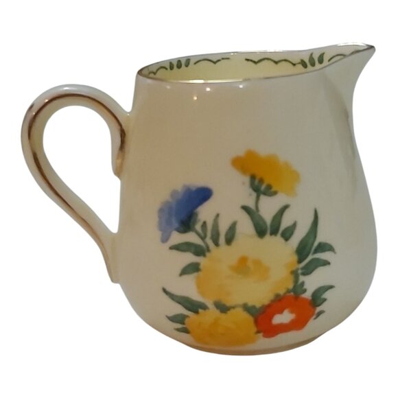 Vintage Crown Staffordshire Creamer - 1930s Floral Pattern, Gold Trim, 4 oz - Picture 3 of 7